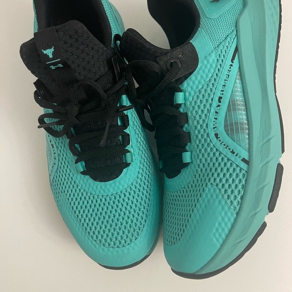 Women’s Sz 9 Project Rock BSR4 - Picture 3 of 4